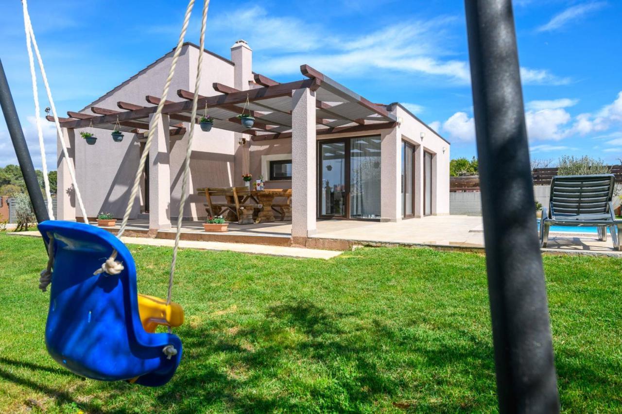 Villa Bobo Family House With Pool Vodnjan Exterior foto